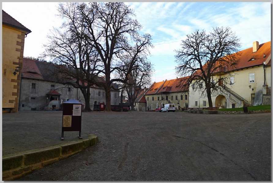P1150974.jpg (176 KB)