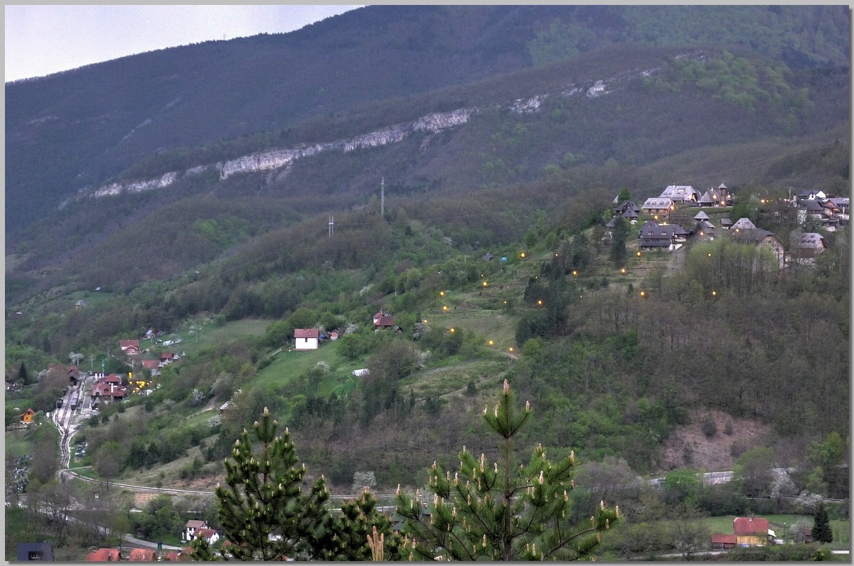 P1350030_1_2.jpg (275 KB)