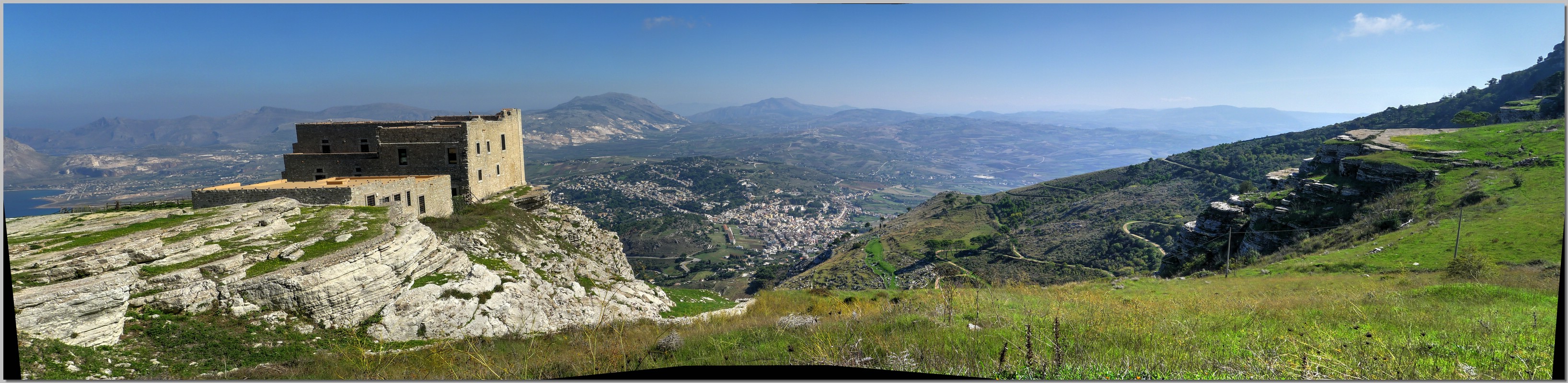 P1250206_7_8 Panorama.jpg (882 KB)