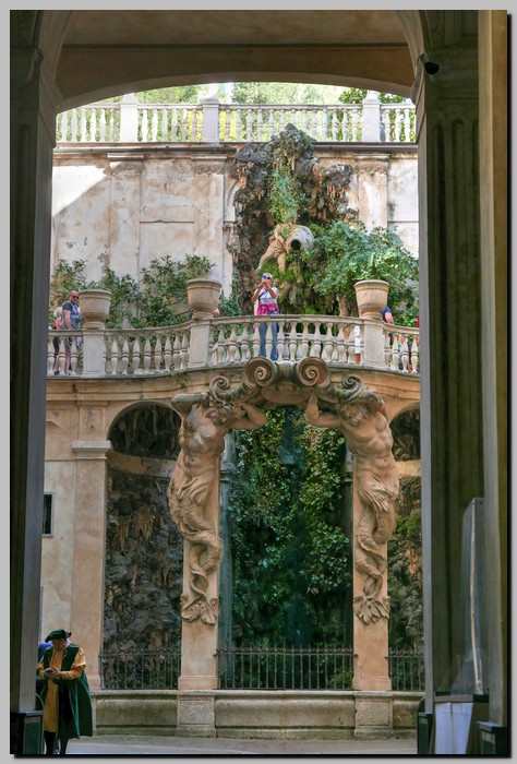 P1590295_6_7.jpg (147 KB)