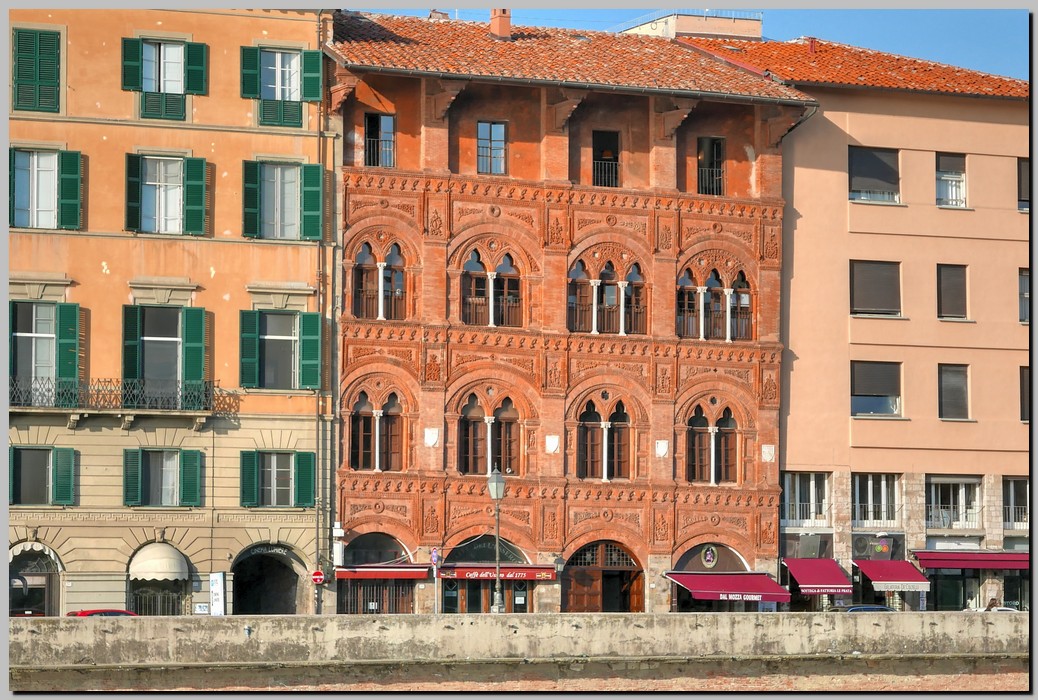 P1590819_20_21.jpg (301 KB)