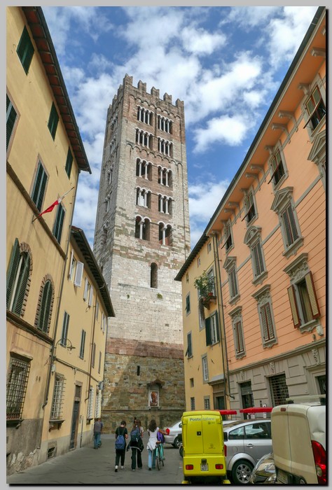 P1590867_8_9.jpg (152 KB)