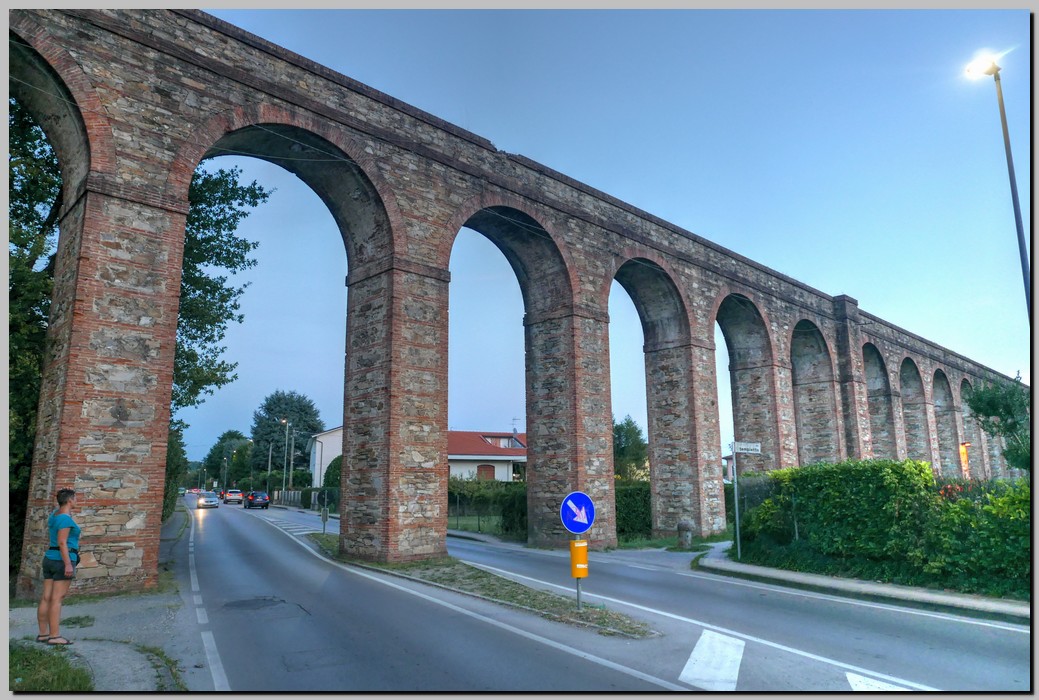 P1590966_7_8.jpg (246 KB)