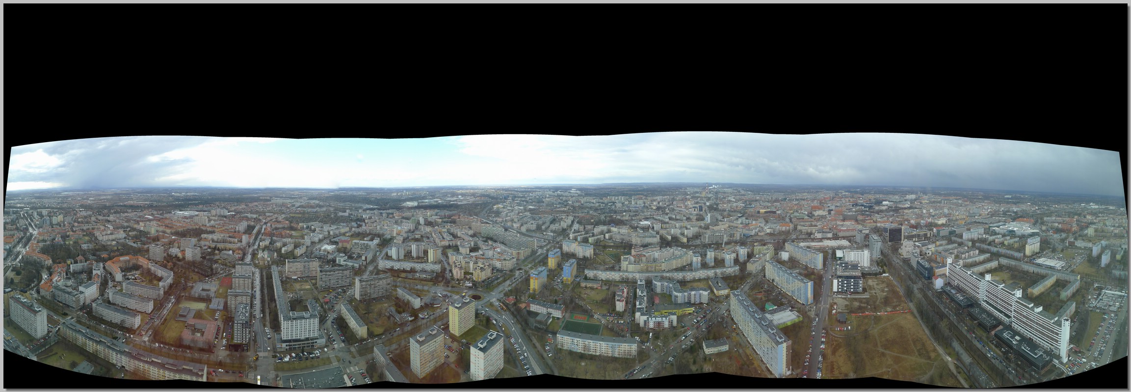 P1210778 Panorama.jpg (382 KB)