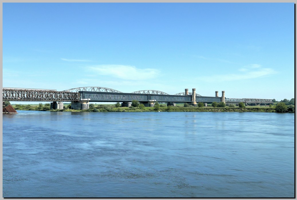 P1580816_7_8.jpg (162 KB)